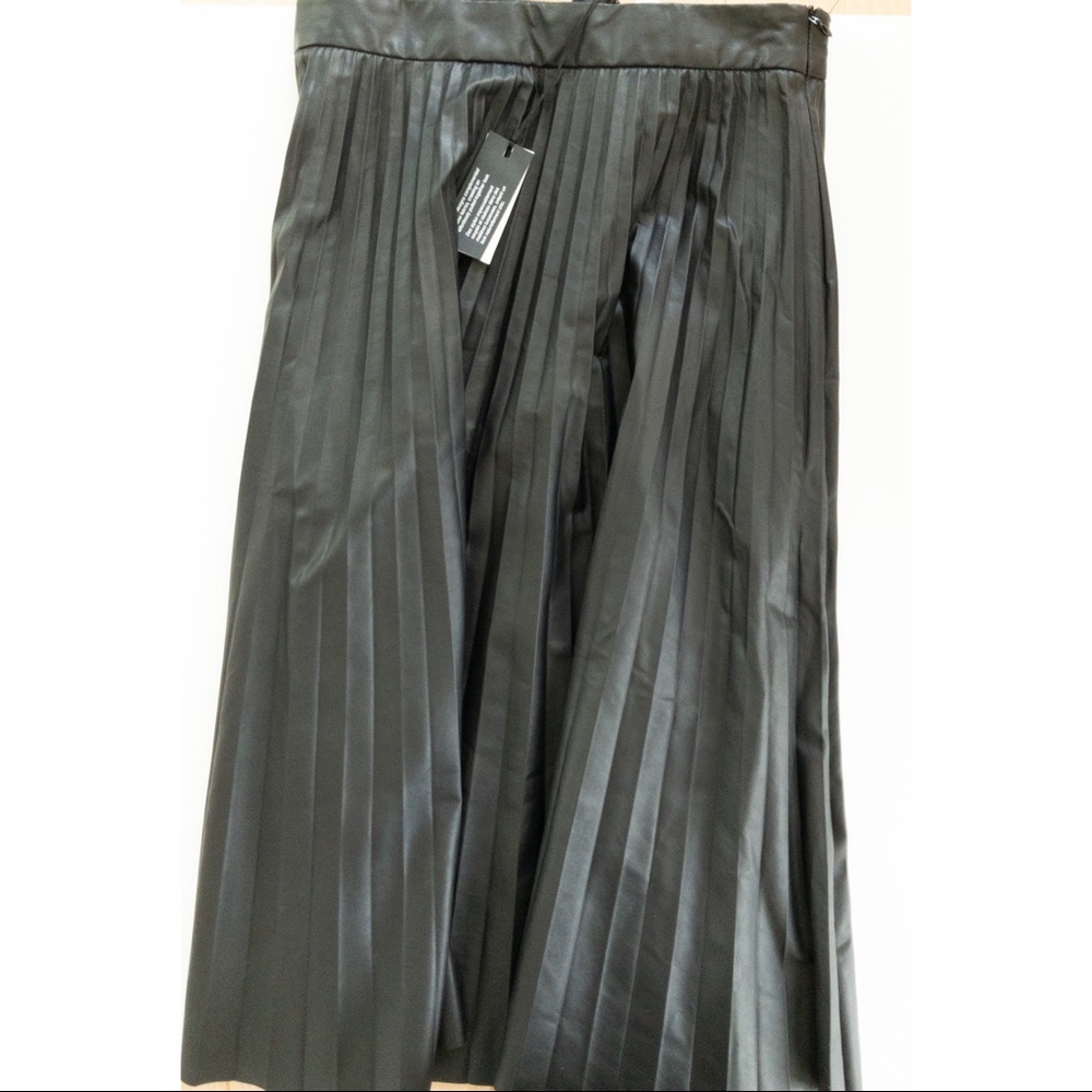 NWT Maison Cinqcent size XS Black Faux leather Skirt